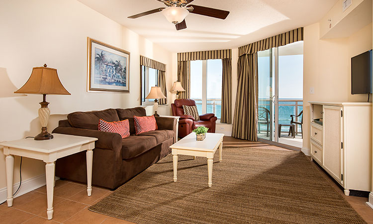 OCEANFRONT 3-BEDROOM CORNER SUITE